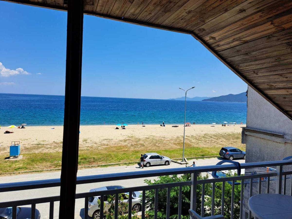 Blue Horizon Apartment Nea Vrasna Ngoại thất bức ảnh