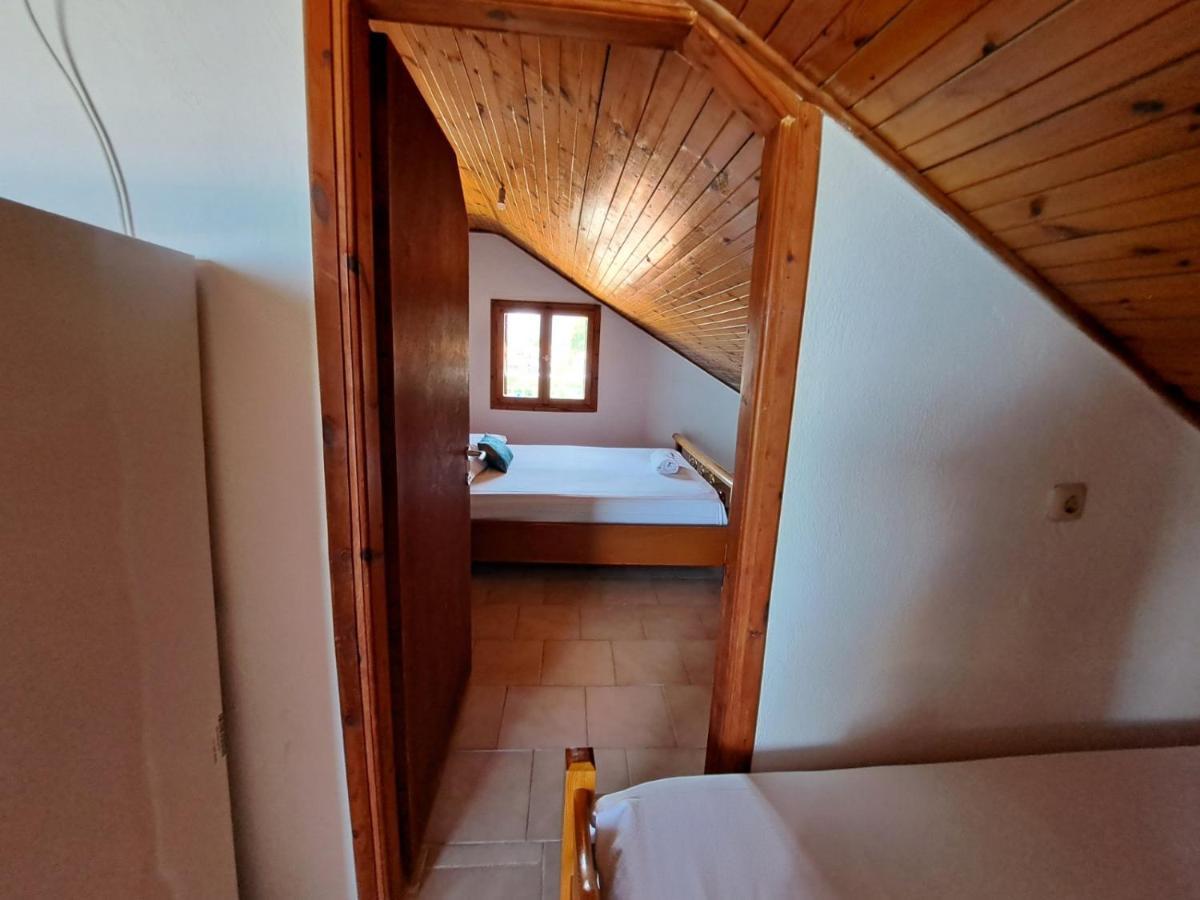 Blue Horizon Apartment Nea Vrasna Ngoại thất bức ảnh