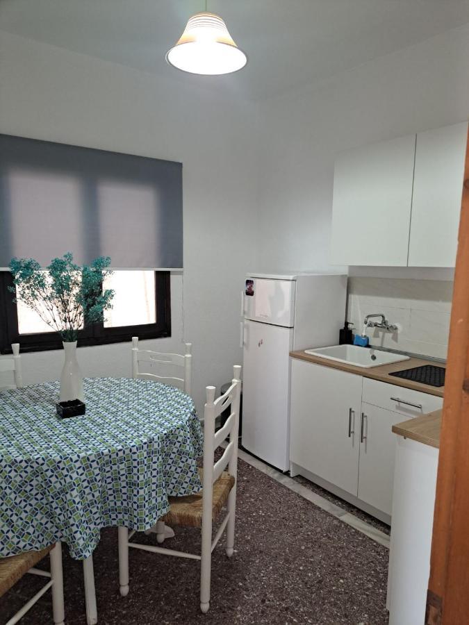 Blue Horizon Apartment Nea Vrasna Ngoại thất bức ảnh