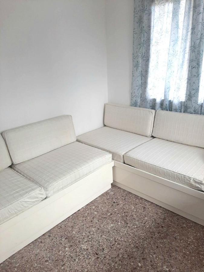 Blue Horizon Apartment Nea Vrasna Ngoại thất bức ảnh