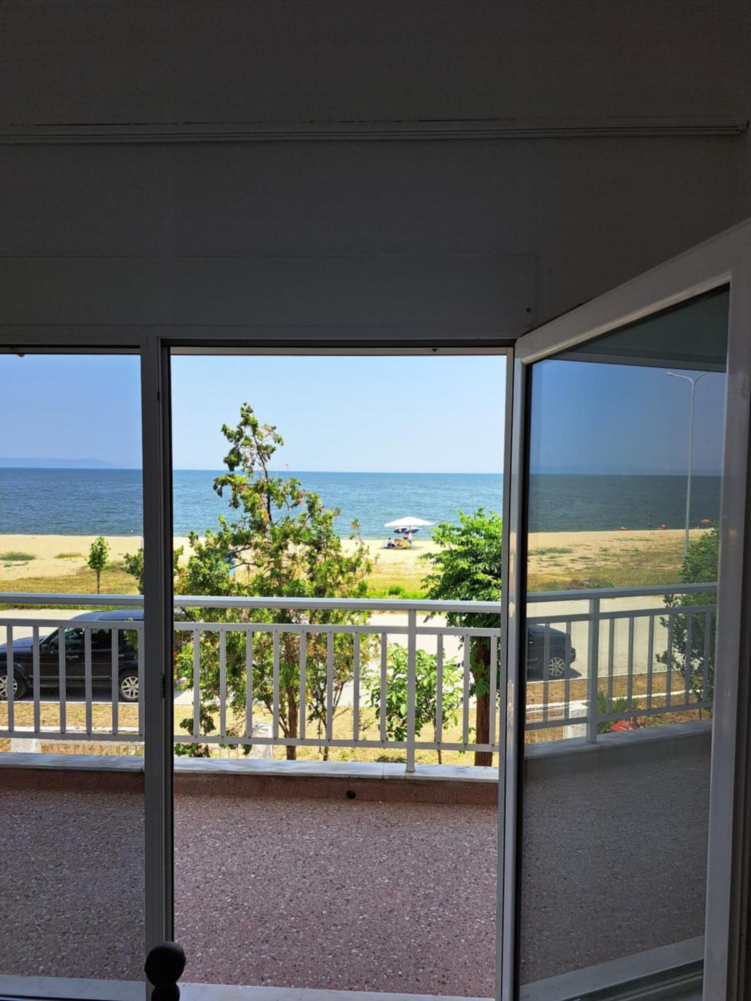 Blue Horizon Apartment Nea Vrasna Ngoại thất bức ảnh